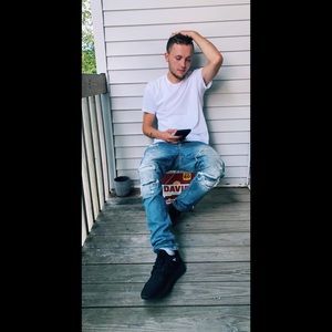 Meet your Posher, Kyle